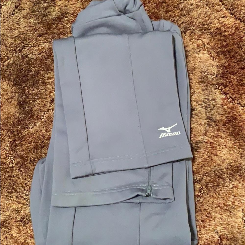 Gray sweatpants - Picture 2 of 2